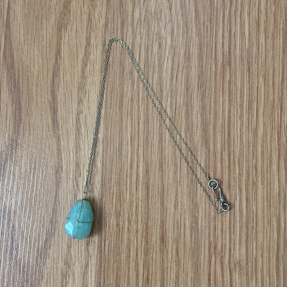 ❤️ Banana Republic Teal Stone with Gold Necklace NWOT